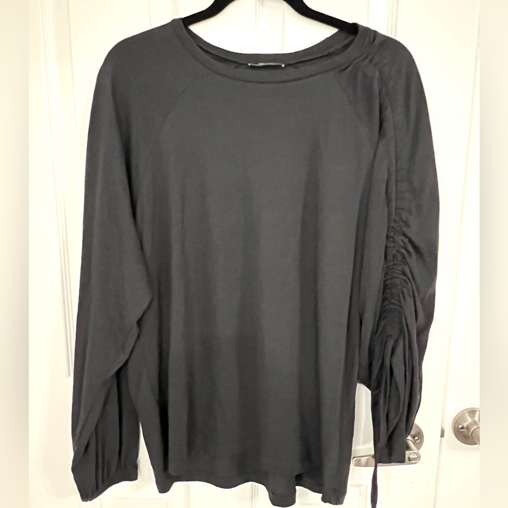Zara tee - Picture 2 of 6